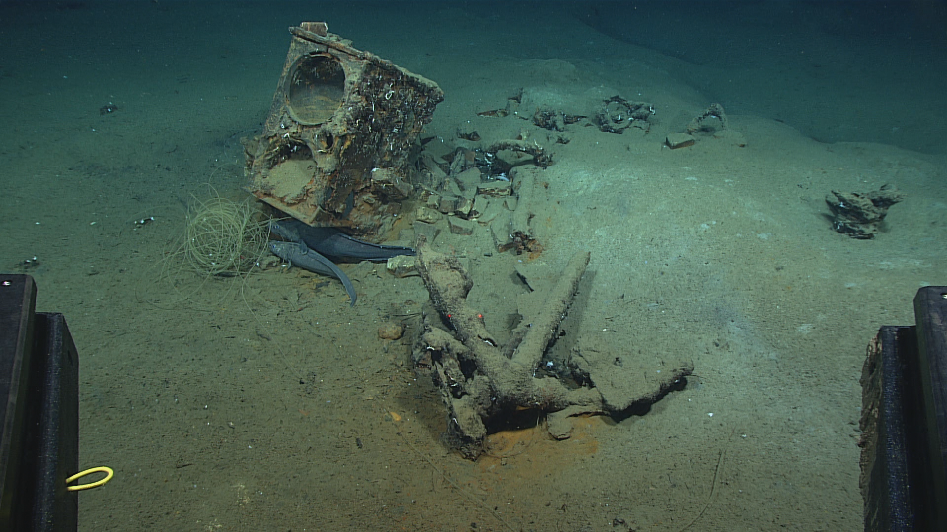 Shipwreck-15563-Broken-Anchor
